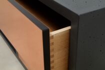 Detail Beton-Sideboard Copperbox 160 cm