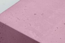 Beton-Lowboard rosa Oberfläche