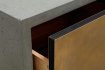 Beton-Lowboard Urbanbox, Schublade leicht geöffnet